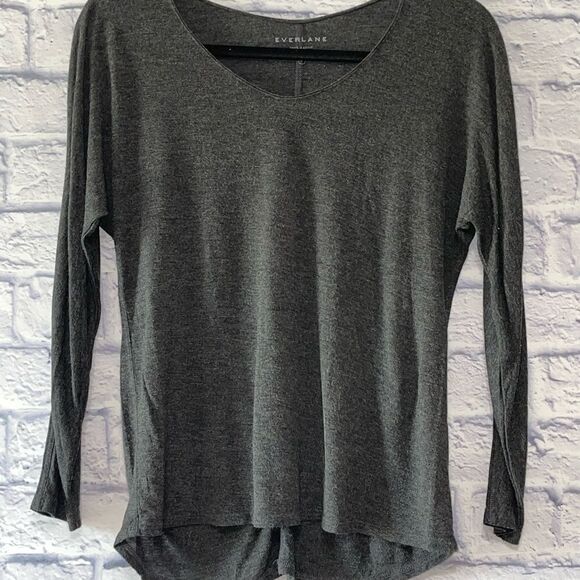 Everlane Grey Long Sleeve Top rayon size S - Picture 4 of 12